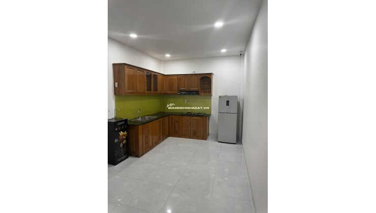 Bán Nhà 2 Tầng Mới Gần Biển Ở Chỉ Hơn 3ty